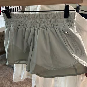 Track that mid rise size 6